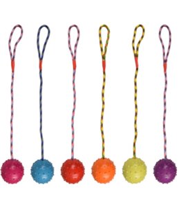 Hs rubber bal met bel+touw 8cm ass.